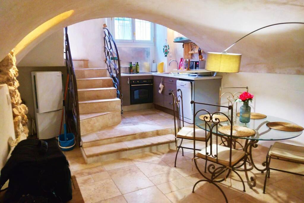 Appartement De Charme Au Coeur Du Vieil Антиб Екстериор снимка